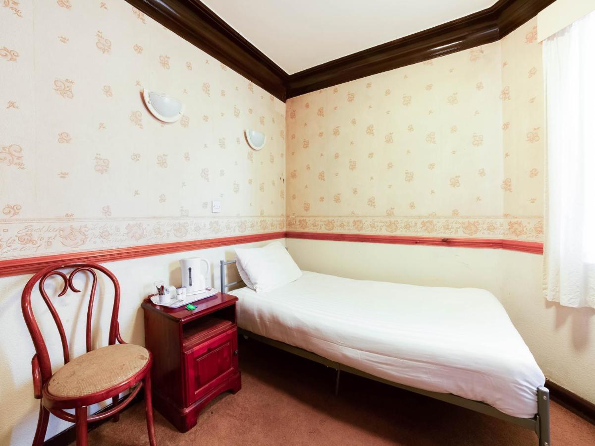Sneyd Arms Hotel Stoke-on-Trent Eksteriør bilde